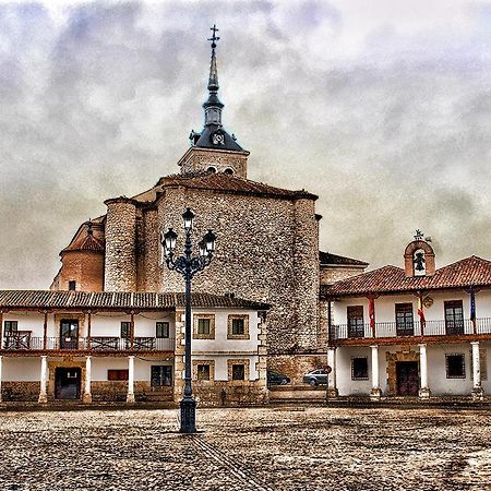 Alojamiento Colmenar De Oreja Plaza Mayor Екстер'єр фото